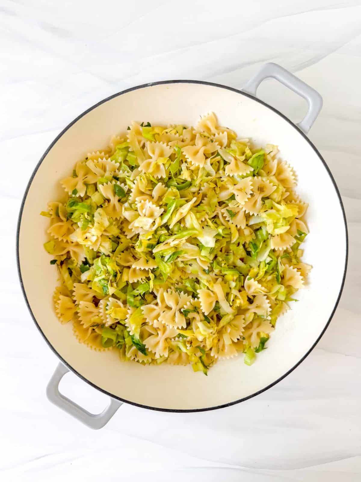 cabbage pasta in a Dutch oven.